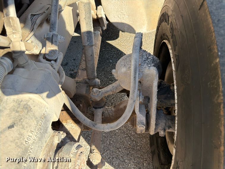 image for item FG0840 1990 International 9300 water truck