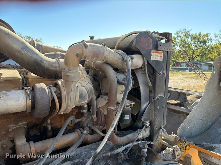 image for item FG0840 1990 International 9300 water truck