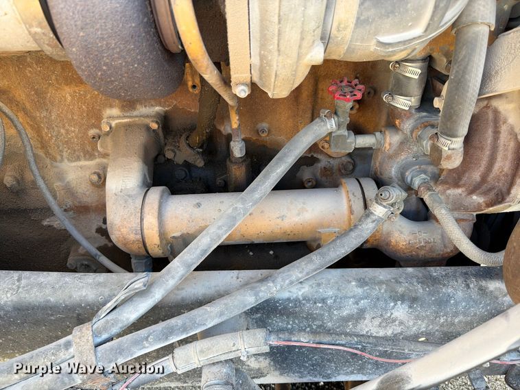 image for item FG0840 1990 International 9300 water truck