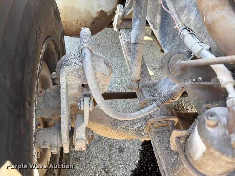 image for item FG0840 1990 International 9300 water truck