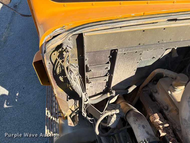 image for item FG0840 1990 International 9300 water truck