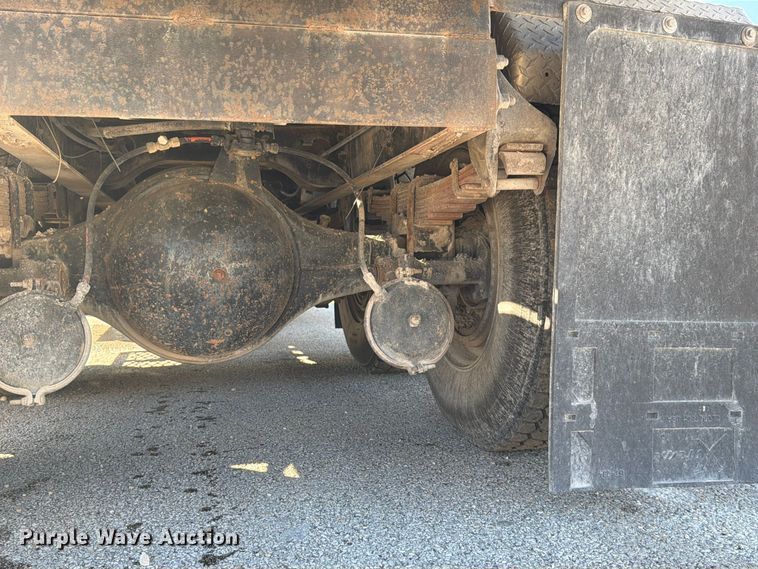 image for item FG0840 1990 International 9300 water truck