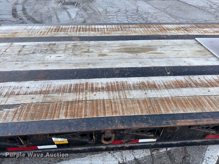 image for item FG3048 2006 Eager Beaver 35GSL-PT lowboy equipment trailer