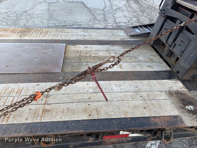 image for item FG3048 2006 Eager Beaver 35GSL-PT lowboy equipment trailer
