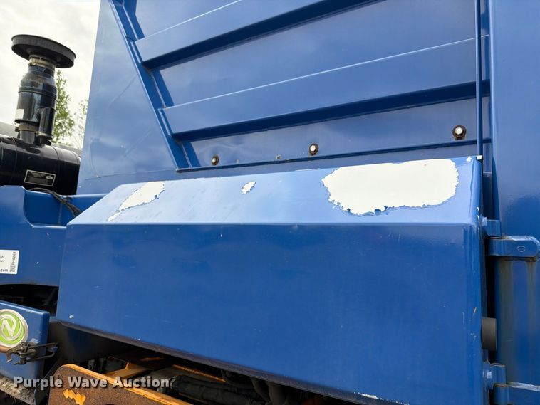 image for item FH6263 2017 Mack LR633 refuse truck