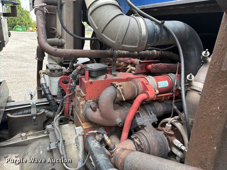 image for item FH6263 2017 Mack LR633 refuse truck