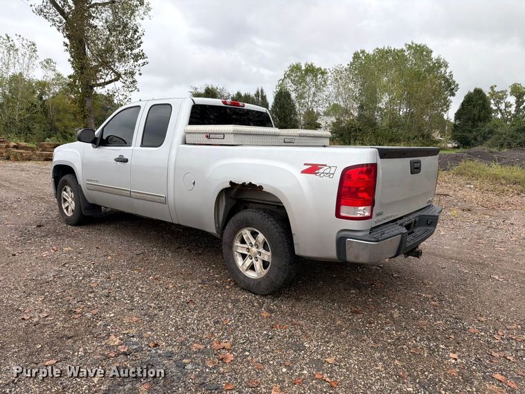 image for item FH6363 2012 GMC Sierra 1500 Ext. Cab pickup truck