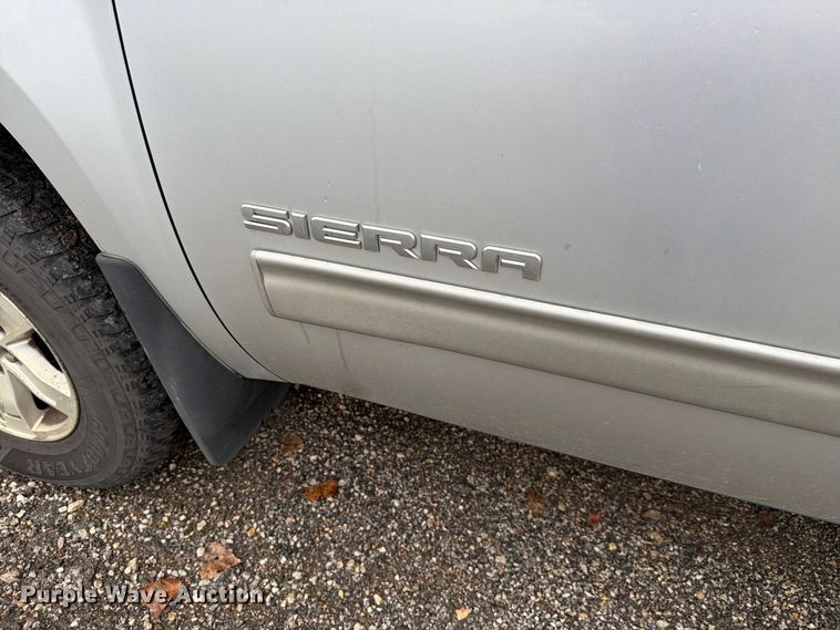 image for item FH6363 2012 GMC Sierra 1500 Ext. Cab pickup truck