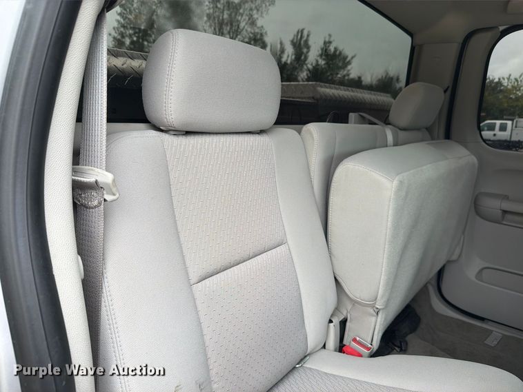 image for item FH6363 2012 GMC Sierra 1500 Ext. Cab pickup truck