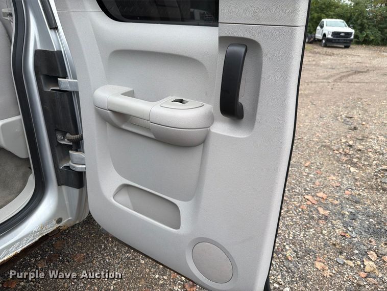 image for item FH6363 2012 GMC Sierra 1500 Ext. Cab pickup truck