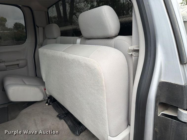 image for item FH6363 2012 GMC Sierra 1500 Ext. Cab pickup truck