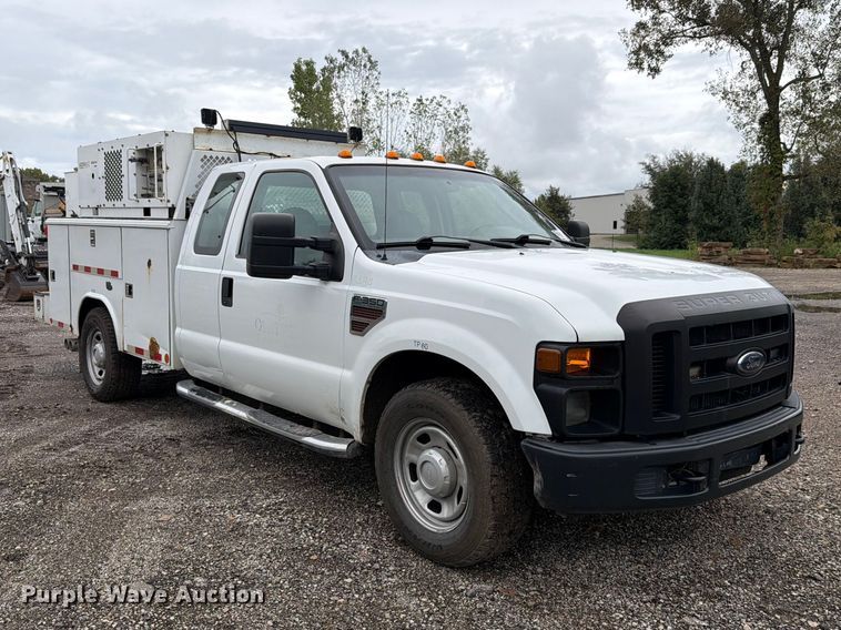 image for item FH6364 2010 Ford F350 Super Duty XL Ext. Cab utility bed pickup truck