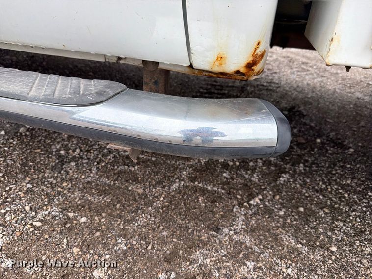 image for item FH6364 2010 Ford F350 Super Duty XL Ext. Cab utility bed pickup truck