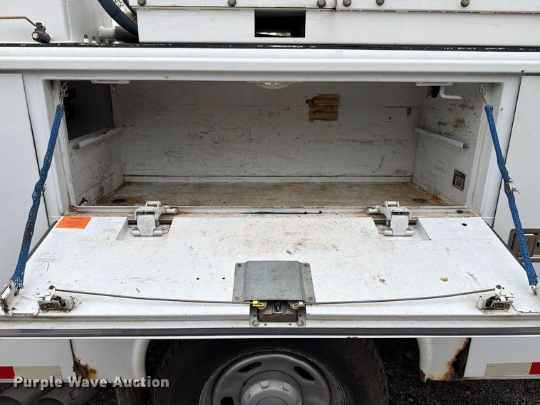 image for item FH6364 2010 Ford F350 Super Duty XL Ext. Cab utility bed pickup truck