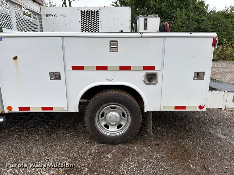 image for item FH6364 2010 Ford F350 Super Duty XL Ext. Cab utility bed pickup truck