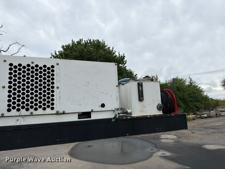 image for item FH6364 2010 Ford F350 Super Duty XL Ext. Cab utility bed pickup truck