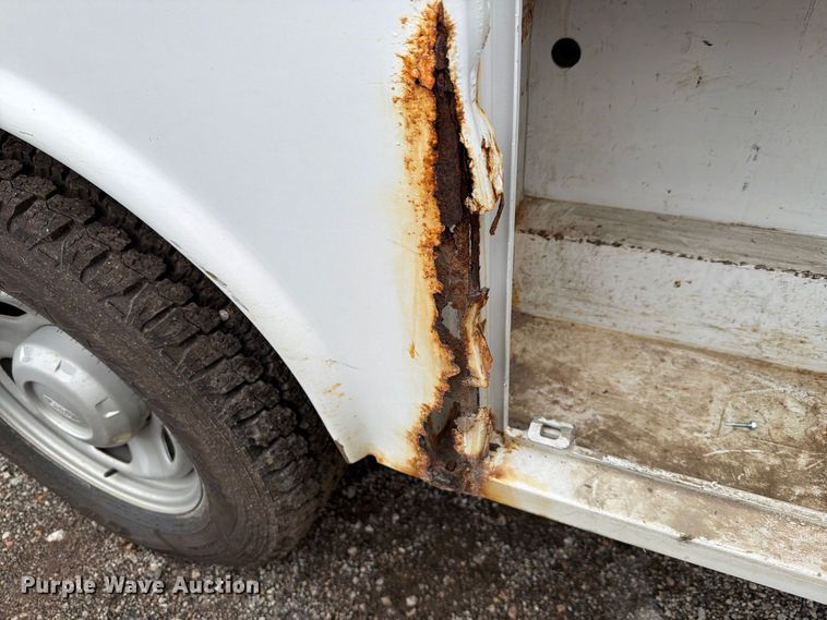 image for item FH6364 2010 Ford F350 Super Duty XL Ext. Cab utility bed pickup truck
