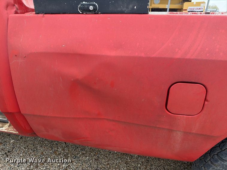 image for item FH6412 1985 Dodge W350 pickup truck