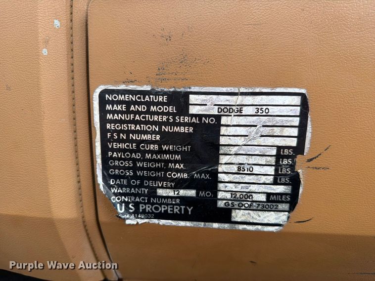 image for item FH6412 1985 Dodge W350 pickup truck