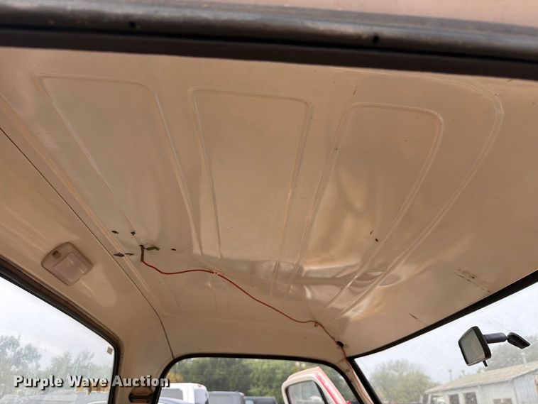 image for item FH6412 1985 Dodge W350 pickup truck
