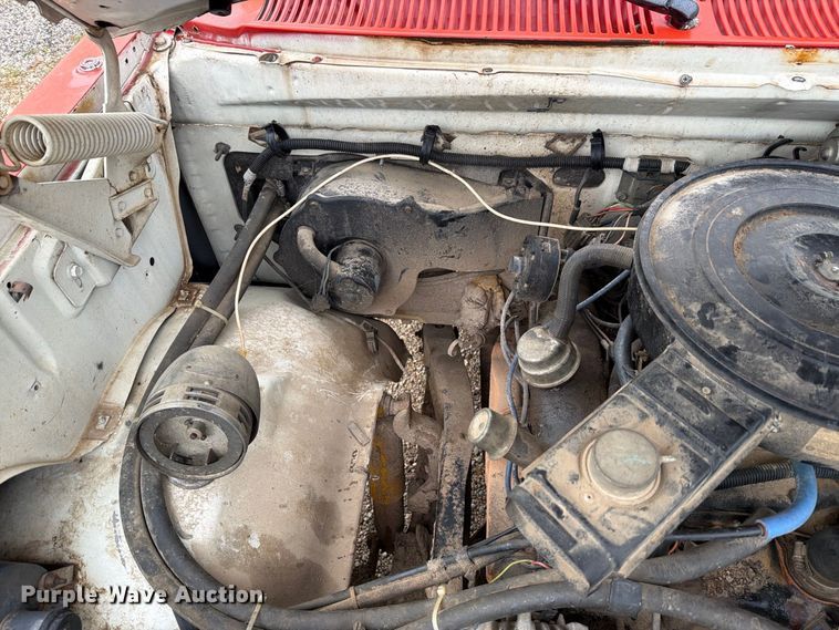image for item FH6412 1985 Dodge W350 pickup truck