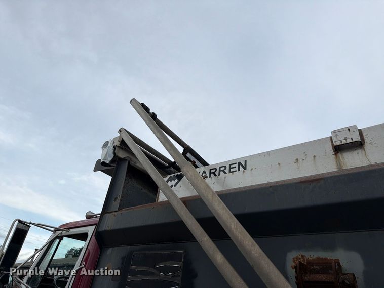 image for item FH6466 1994 International F4900 dump truck