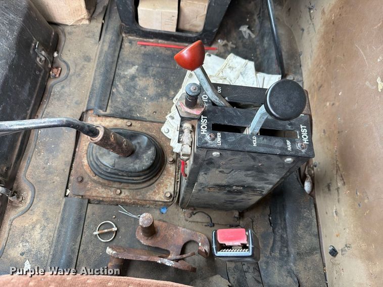 image for item FH6466 1994 International F4900 dump truck