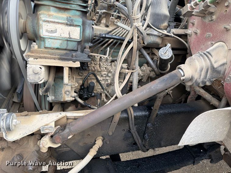 image for item FH6466 1994 International F4900 dump truck