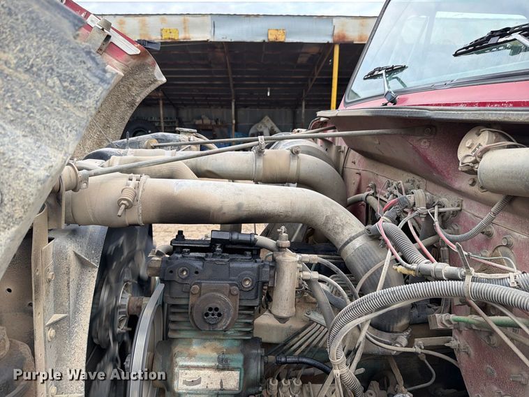 image for item FH6466 1994 International F4900 dump truck