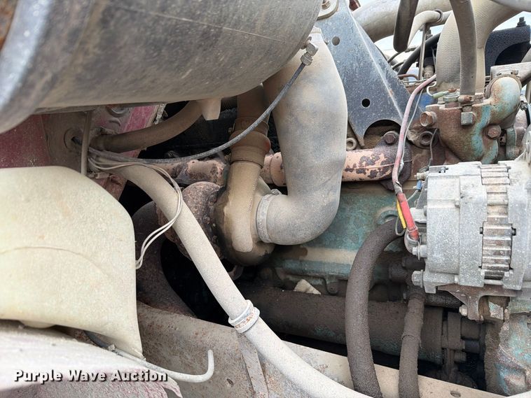 image for item FH6466 1994 International F4900 dump truck