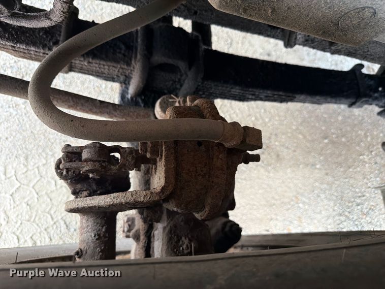 image for item FH6466 1994 International F4900 dump truck