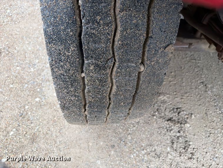 image for item FH6466 1994 International F4900 dump truck