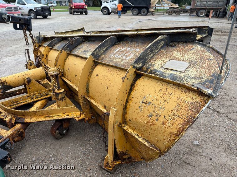 image for item FH6467 2005 Kenworth T300 dump truck