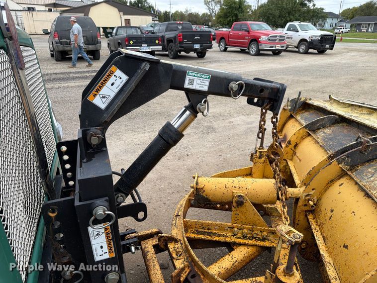 image for item FH6467 2005 Kenworth T300 dump truck