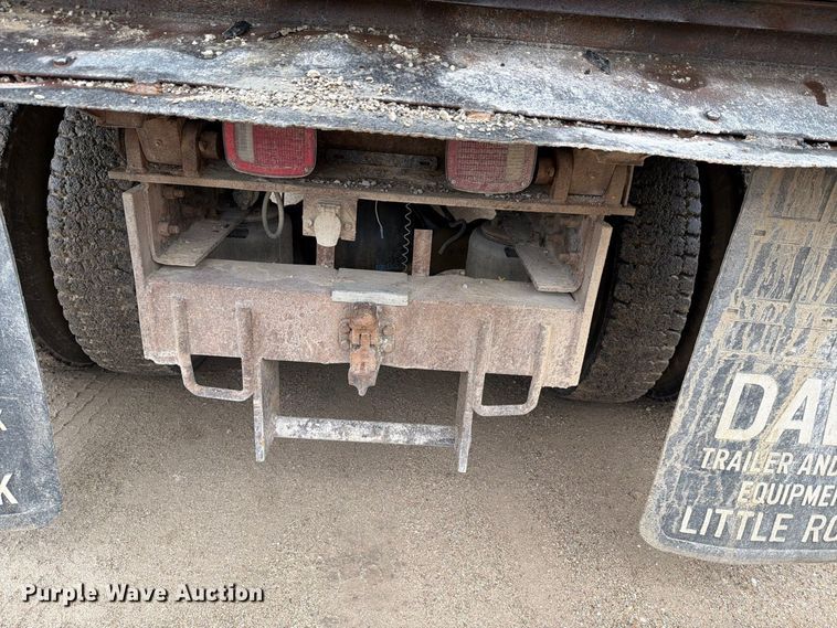 image for item FH6467 2005 Kenworth T300 dump truck