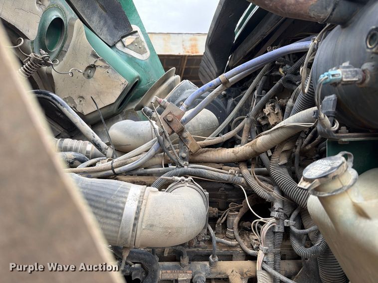 image for item FH6467 2005 Kenworth T300 dump truck