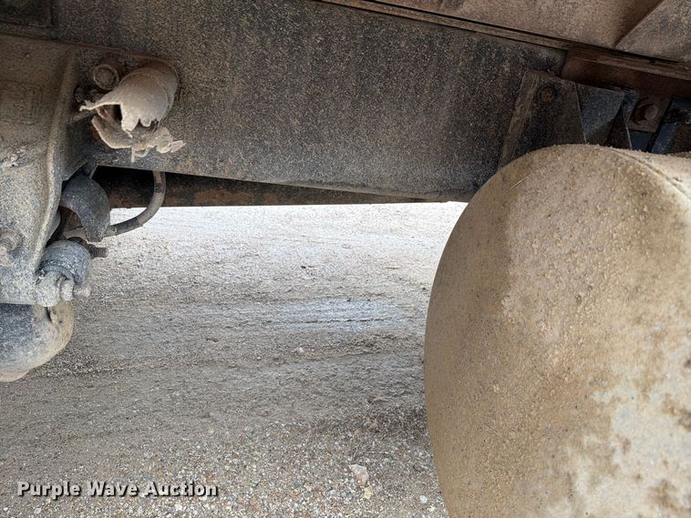 image for item FH6467 2005 Kenworth T300 dump truck
