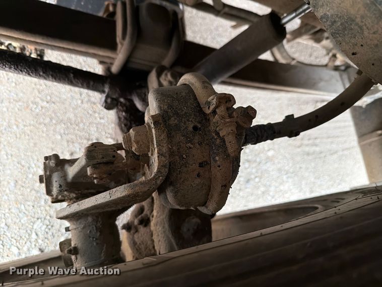 image for item FH6467 2005 Kenworth T300 dump truck