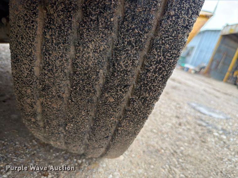 image for item FH6467 2005 Kenworth T300 dump truck