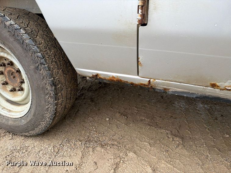 image for item FH6468 2010 Ford E350 van