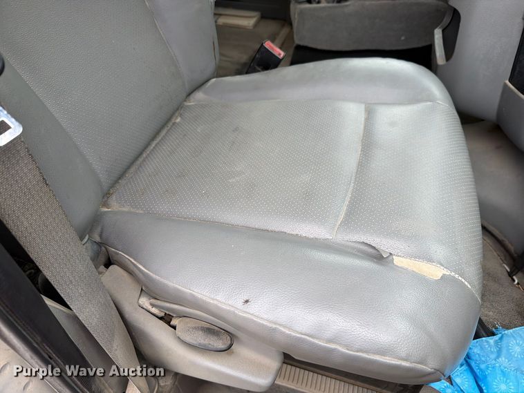image for item FH6468 2010 Ford E350 van