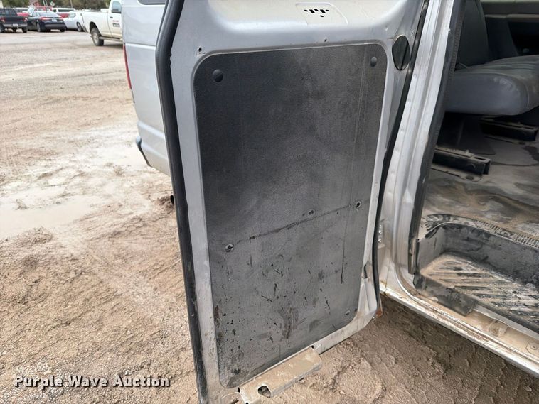 image for item FH6468 2010 Ford E350 van