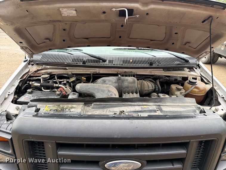 image for item FH6468 2010 Ford E350 van