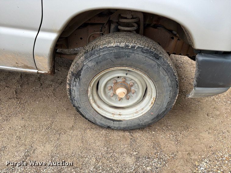 image for item FH6468 2010 Ford E350 van