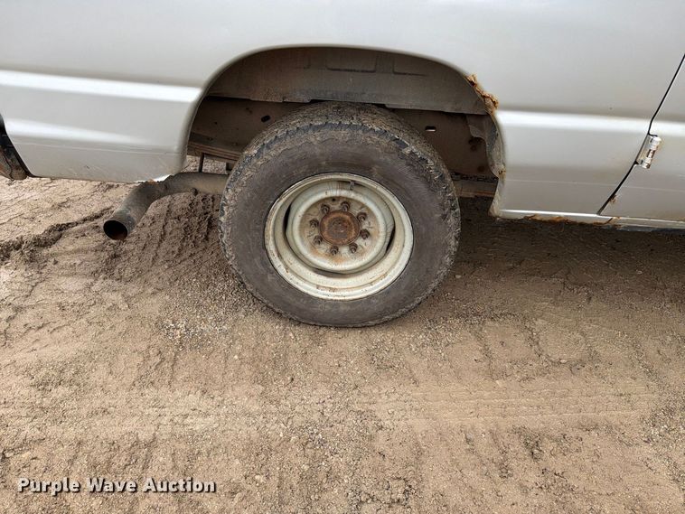 image for item FH6468 2010 Ford E350 van