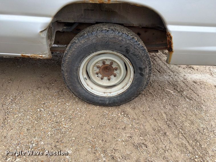 image for item FH6468 2010 Ford E350 van