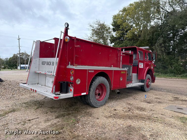 image for item FH6469 1979 International Harvester Cargostar 1950 B pumper fire truck