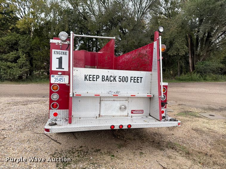 image for item FH6469 1979 International Harvester Cargostar 1950 B pumper fire truck
