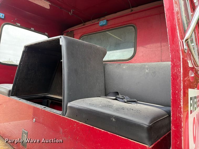 image for item FH6469 1979 International Harvester Cargostar 1950 B pumper fire truck