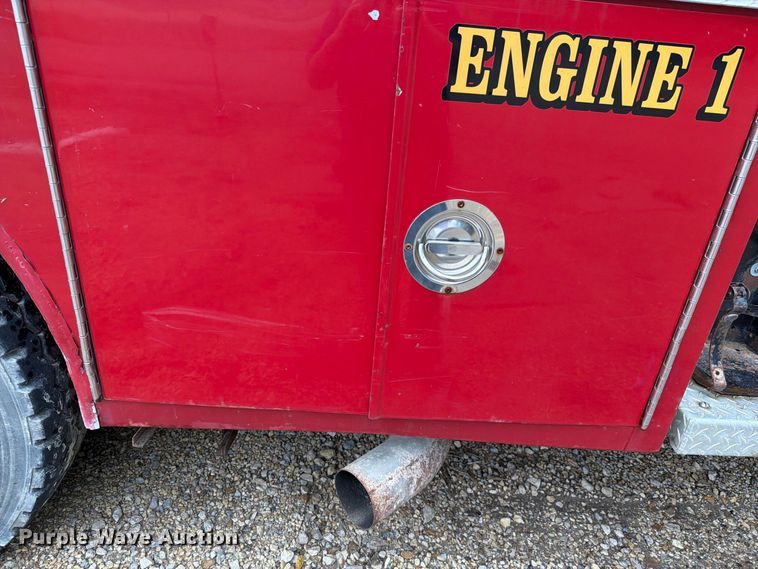 image for item FH6469 1979 International Harvester Cargostar 1950 B pumper fire truck